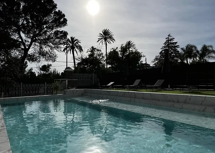 Hotel que admite mascotas: Los Almendros - Free Parking