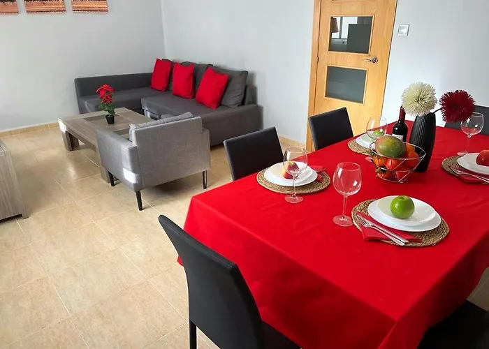 Alquiler de vacaciones: Calle Mora De Rubielos With Free Private Underground Parking