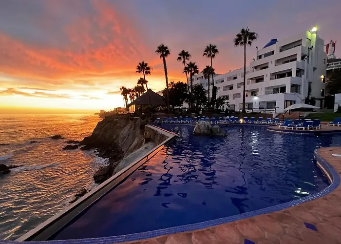 Las Rocas Resort&Spa