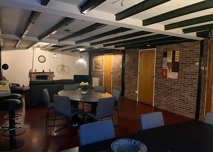 Vakantiehuisje Familiehuis Voor 13 Personen