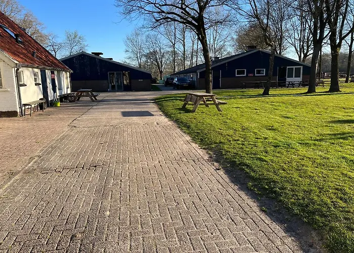 Vakantiehuisje Familiehuis Voor 13 Personen