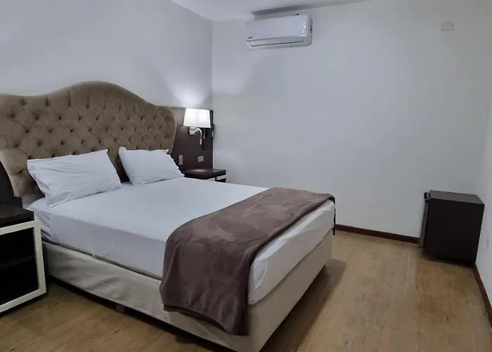Hotel Imperio Real