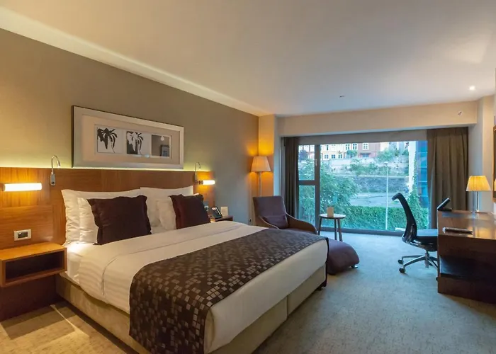 Hotel de 5 estrellas: Crowne Plaza Istanbul Harbiye By Ihg