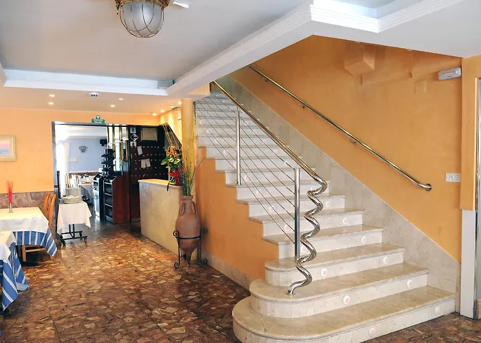 Hotel de playa: Hostal Can Marinés