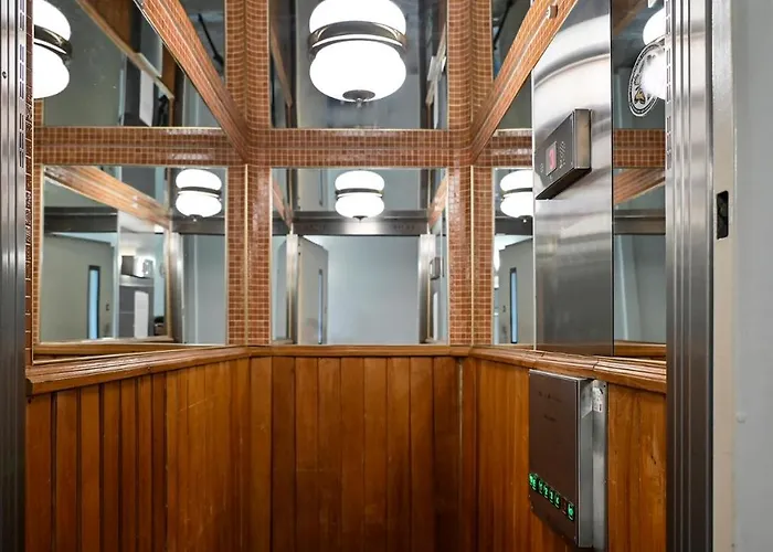 Hotel céntrico: Hotel Amadeus By First