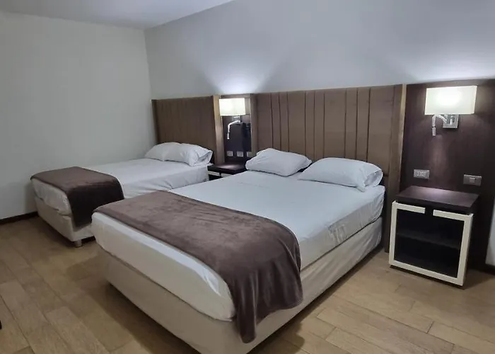 Hotel Imperio Real