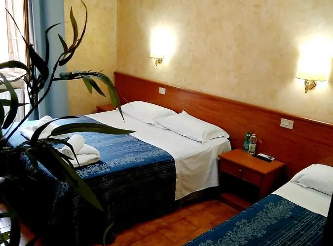 Hotel cerca del colegio: Hotel Ferrari
