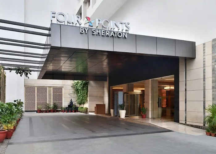 Four Points By Sheraton , City Square