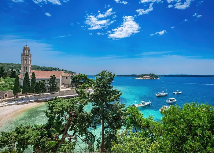 4 star hotel: Beach Bay Hvar Hotel