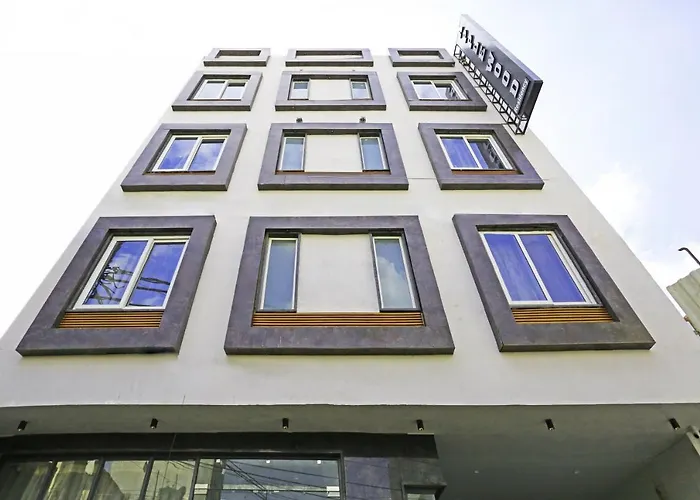 Apple Tree Residency - Offering Free Airport Shuttle