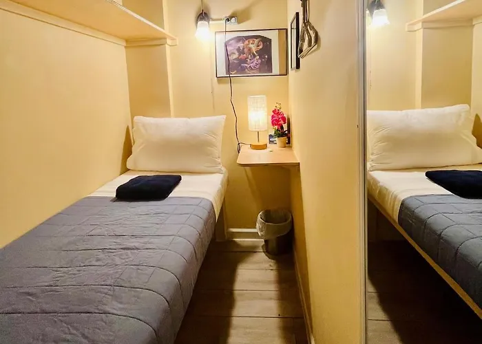 Cabina: New York Spirit Retreats Hostel