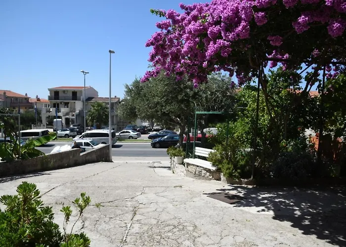 Apartments Pomalo