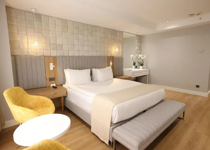 Boutique hotel only: Adm Grand Hotel