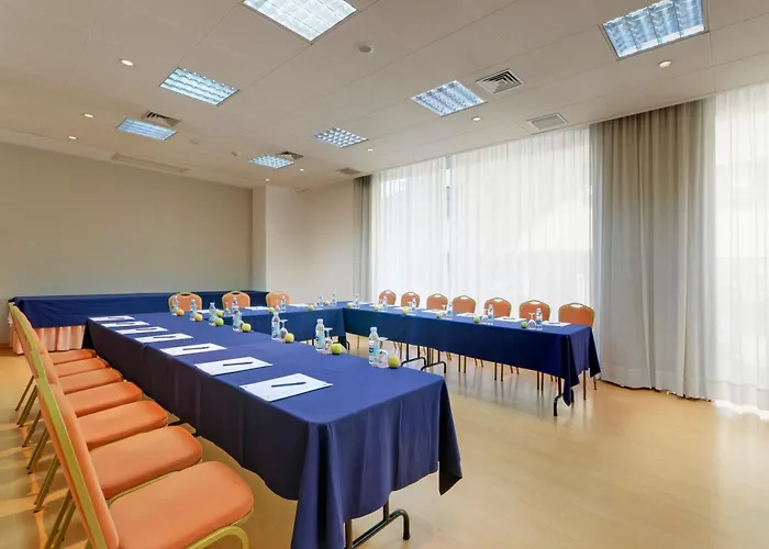 Tryp By Wyndham Porto Centro Hotel