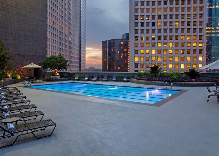 Hotel with view: Hyatt Regency Houston Downtown