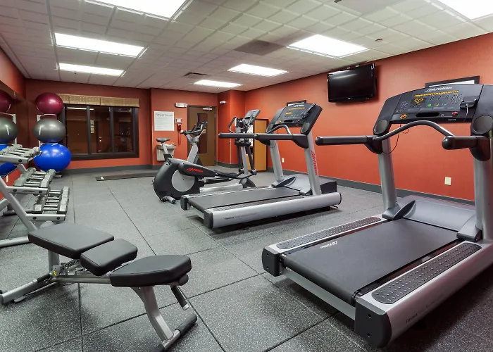 Holiday Inn Express & Suites Cheyenne By Ihg