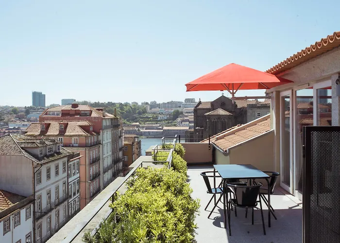 Editory House Ribeira Porto