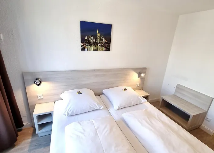 Adler Frankfurt