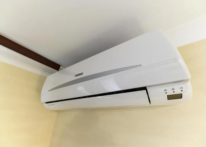 Hotel near College: Hotel Nivki