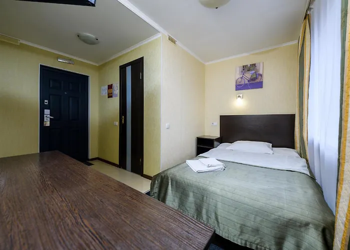 Hotel near College: Hotel Nivki