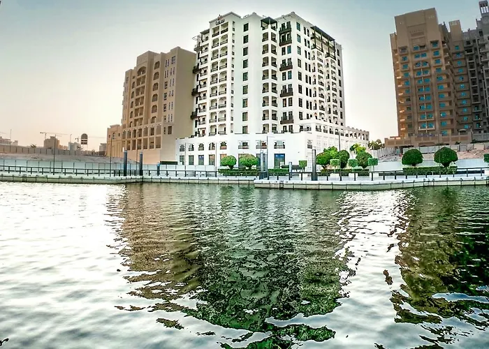 Suha Creek Apartment, Waterfront Jaddaf,