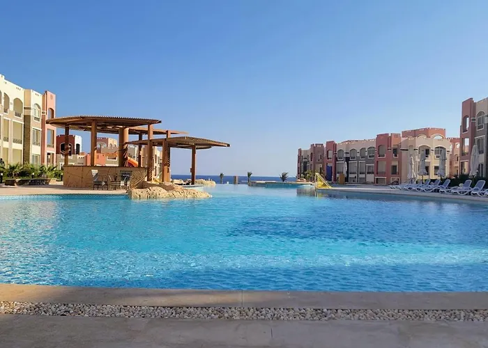  Oyster Bay Beach - Luxury Serviced Condo