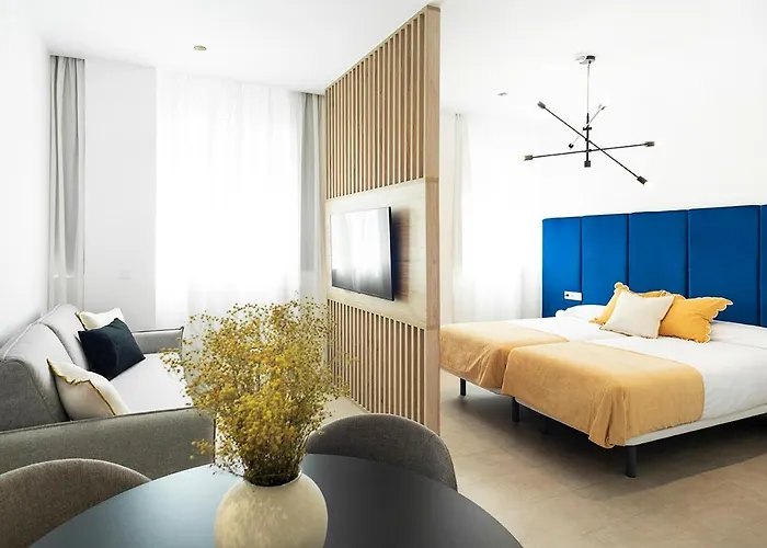 Apartahotel: Blanq Marina Suites