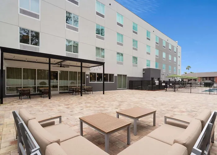 Wyndham Garden Orlando Airport - Free Airport Shuttle