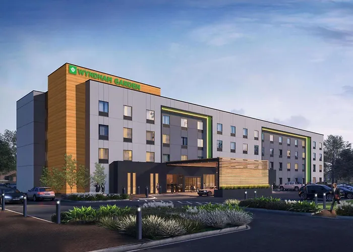 Wyndham Garden Orlando Airport - Free Airport Shuttle