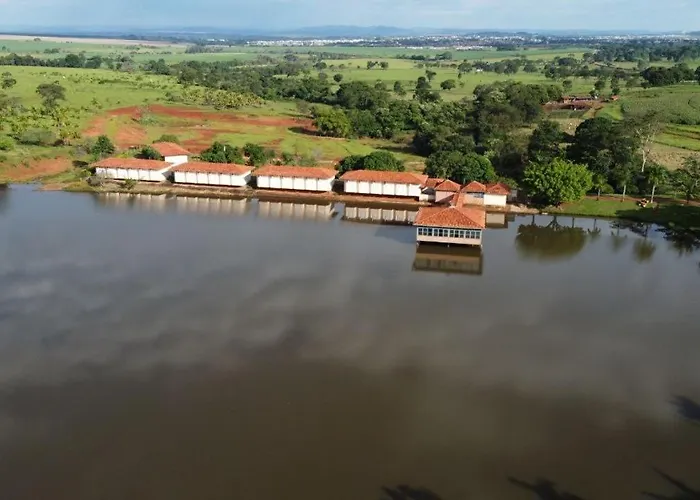Hotel Fazenda Pousada Da Serra Goianesia