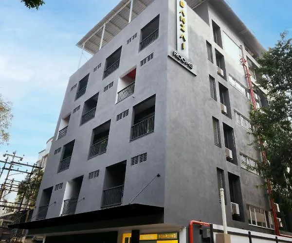 Hotel Banzai Rooms