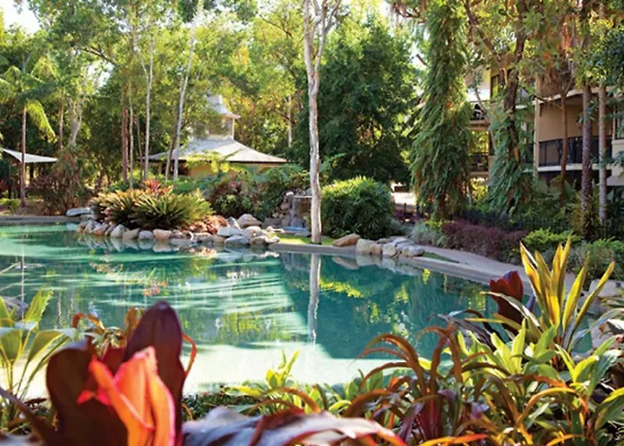 In Luxury hotels Club Wyndham Cairns