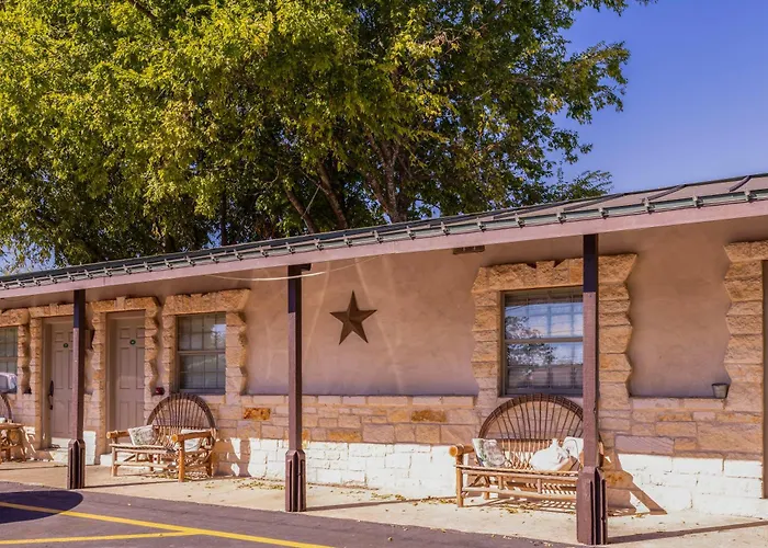Country Inn Motel
