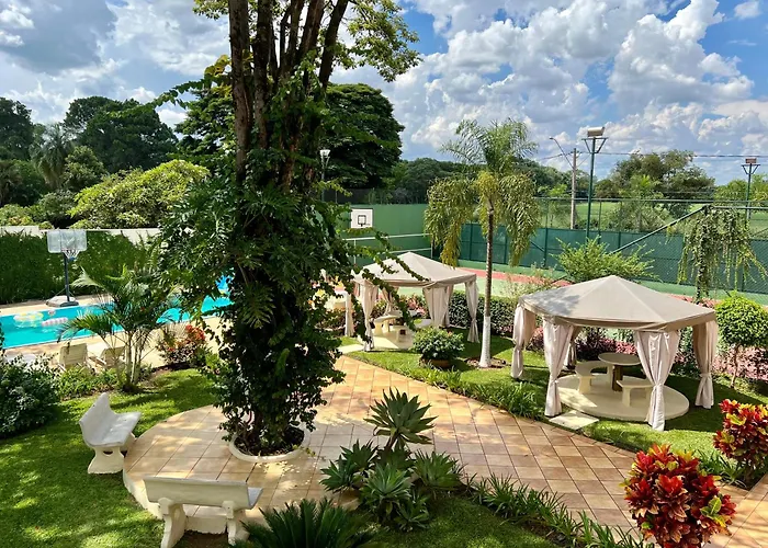 Alojamento com o café da manhã Apenas: The Helvetia Polo Villa