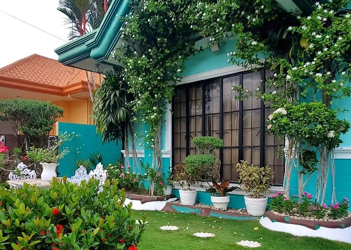 Transient Home, An Affordable Bed & Bathroom Near Dvo Airport