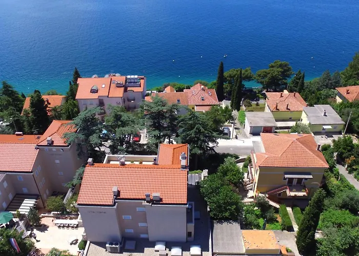 Hotel with Tennis: Hotel Abalone