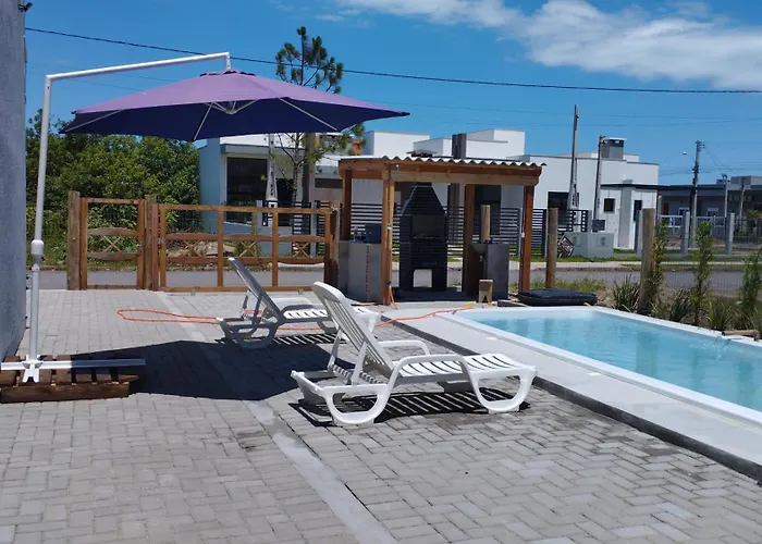 Hotel com piscina: Morada do bosque