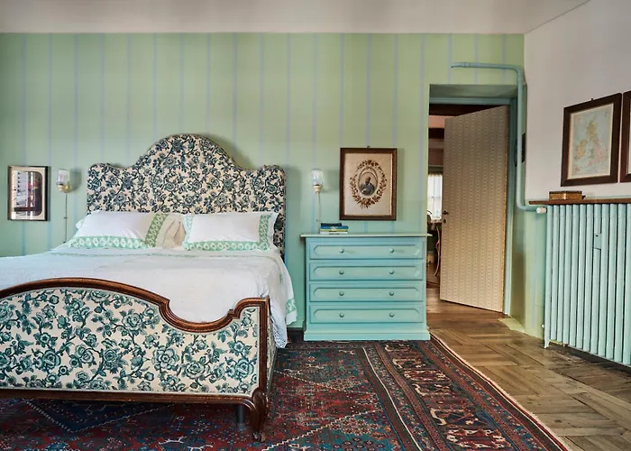 Colazione in Piazza Castello