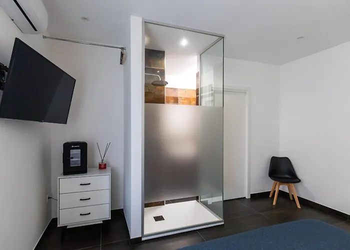Luxury 144 B&B
