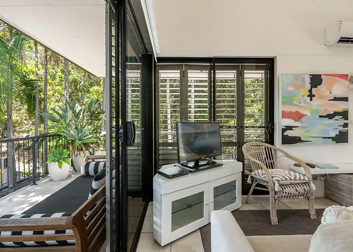 Boutique hotel only: Julians Apartments