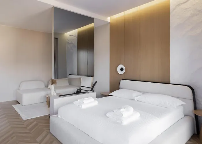 Albergo a parte: Square Inn Garden Aparthotel