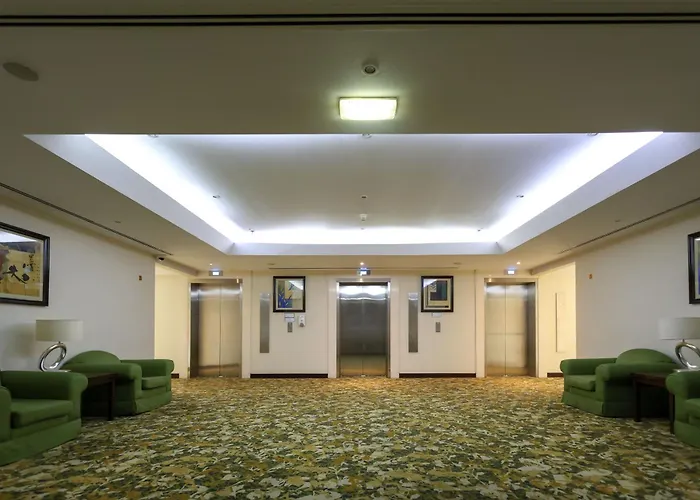 Aavri Hotel