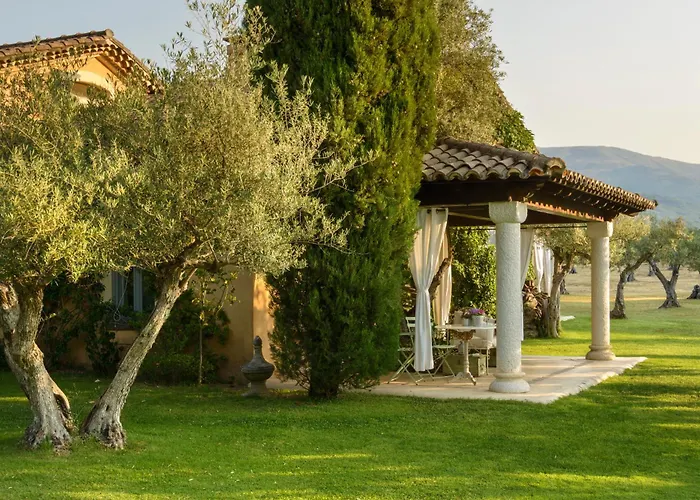 Villa con piscina: Vaqueria Cantaelgallo