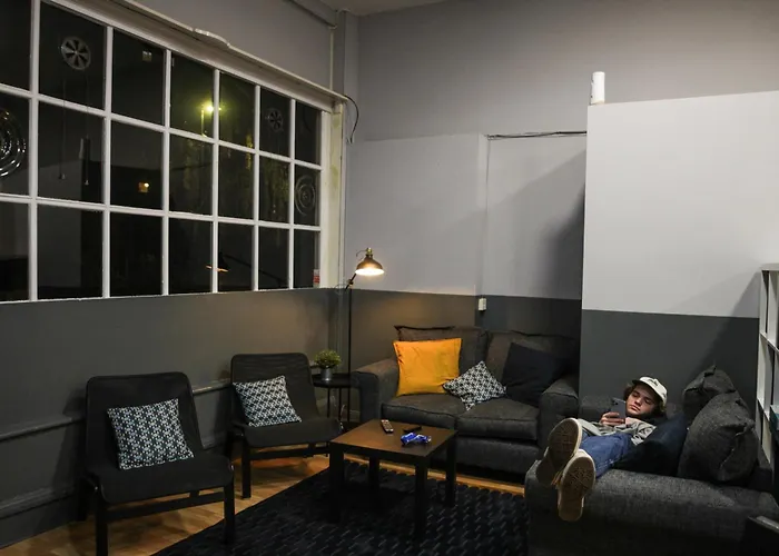 Resort: Onefam Waterloo 18-36 Years Old