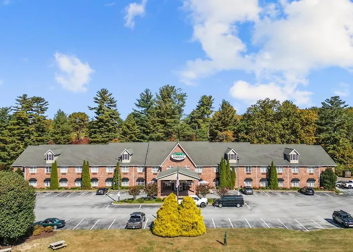 Mountain Inn & Suites Flat Rock