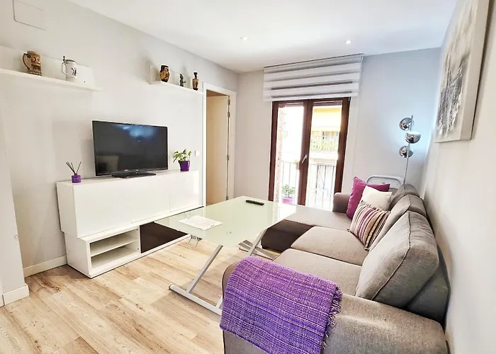 Hotel cerca del colegio: Cervantes Apartamentos