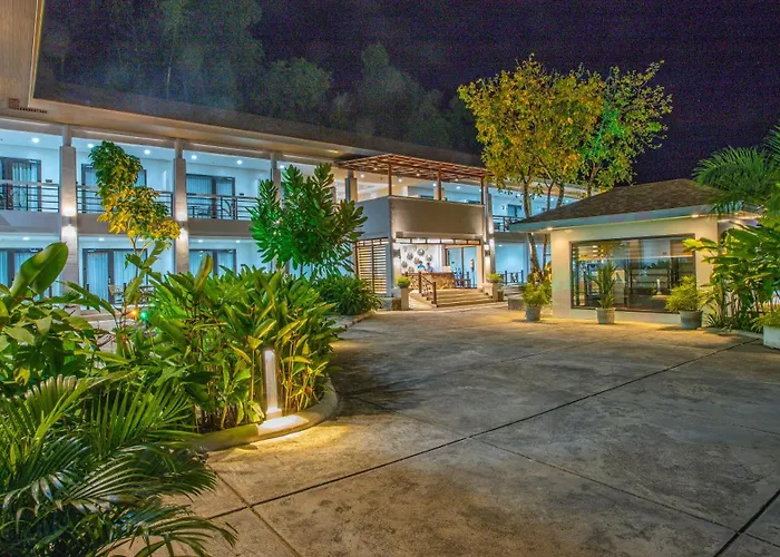 Сity center hotels Ora Beach