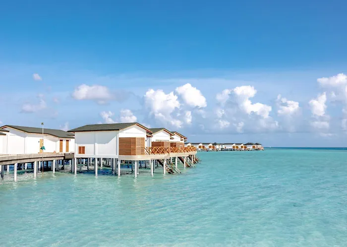 Hotel with Tennis: Joy Island Maldives All Inclusive Resort