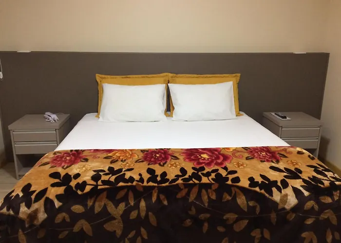 Hotel 3 estrelas: Nhtel Acomodações