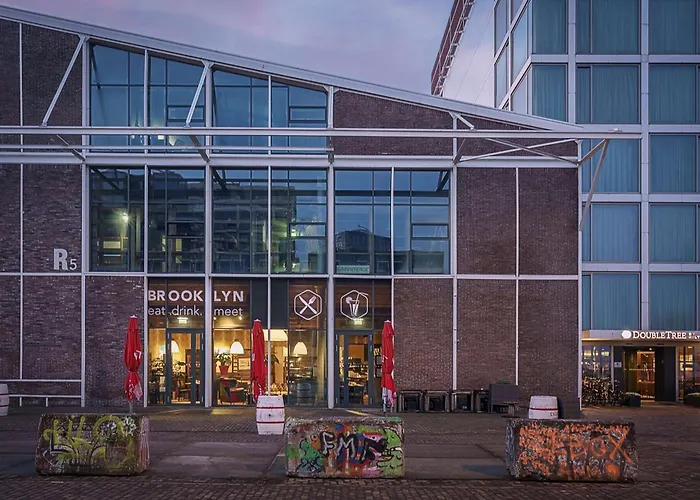 DoubleTree by Hilton Amsterdam - NDSM Wharf
